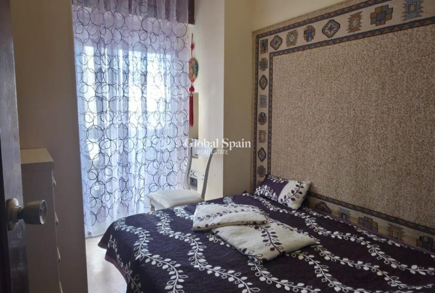 Wiederverkauf - WOHNUNG -
TORREVIEJA - Playa del Cura
