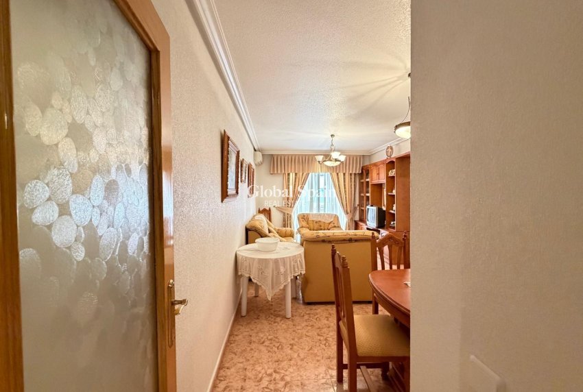 Wiederverkauf - WOHNUNG -
TORREVIEJA - Playa del Cura