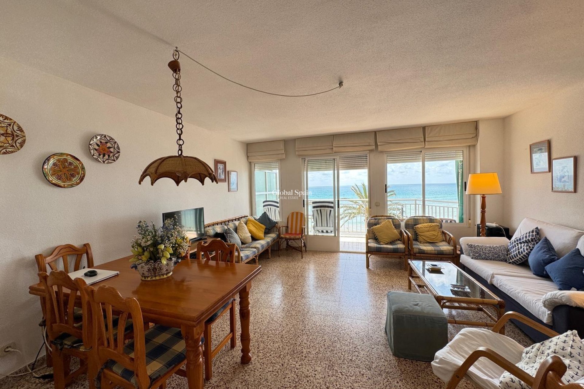 Wiederverkauf - WOHNUNG -
TORREVIEJA - Playa del Cura