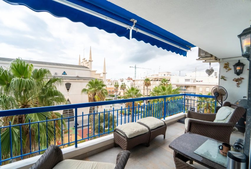 Wiederverkauf - WOHNUNG -
Torrevieja - Playa Del Cura