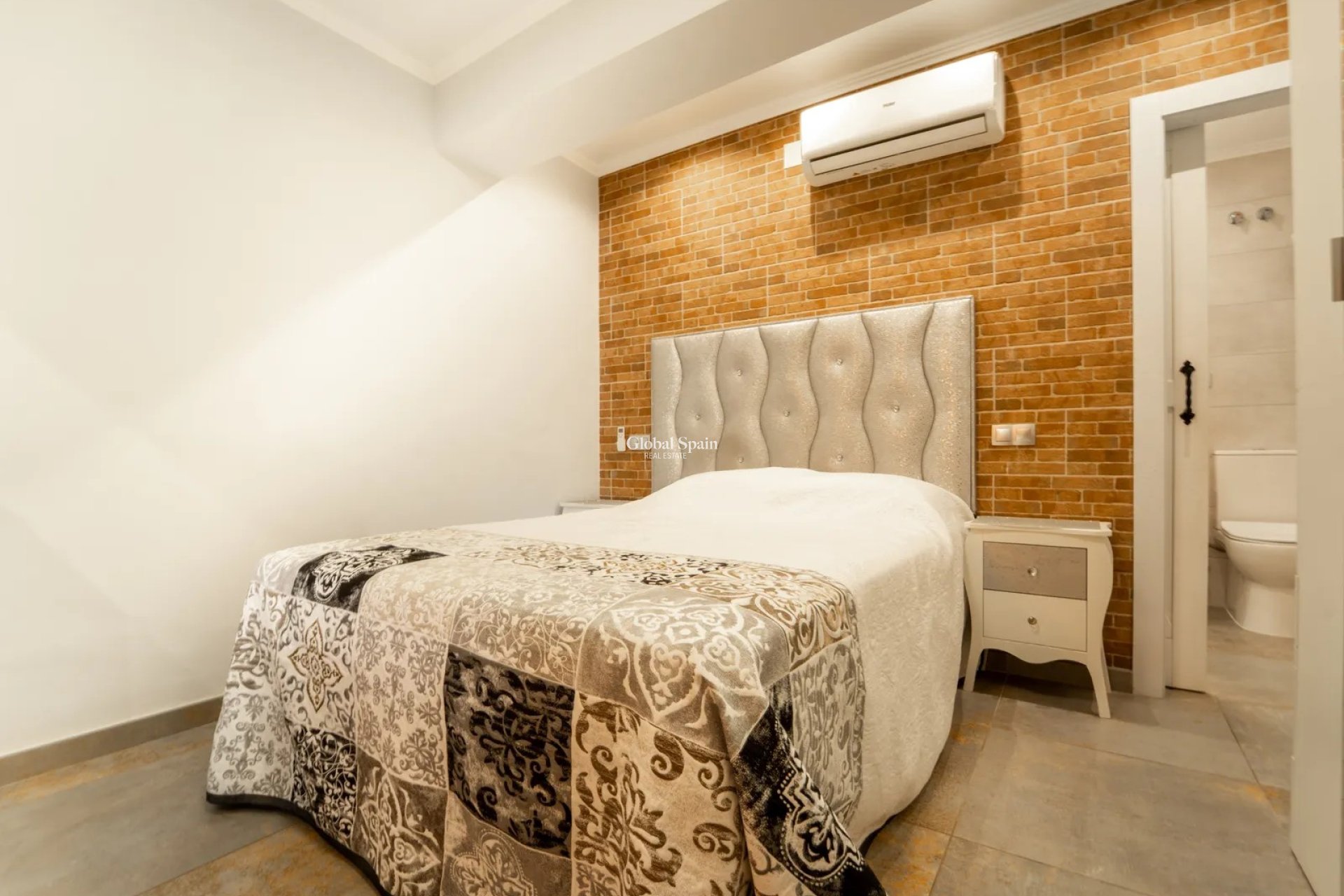 Wiederverkauf - WOHNUNG -
Torrevieja - Playa Del Cura