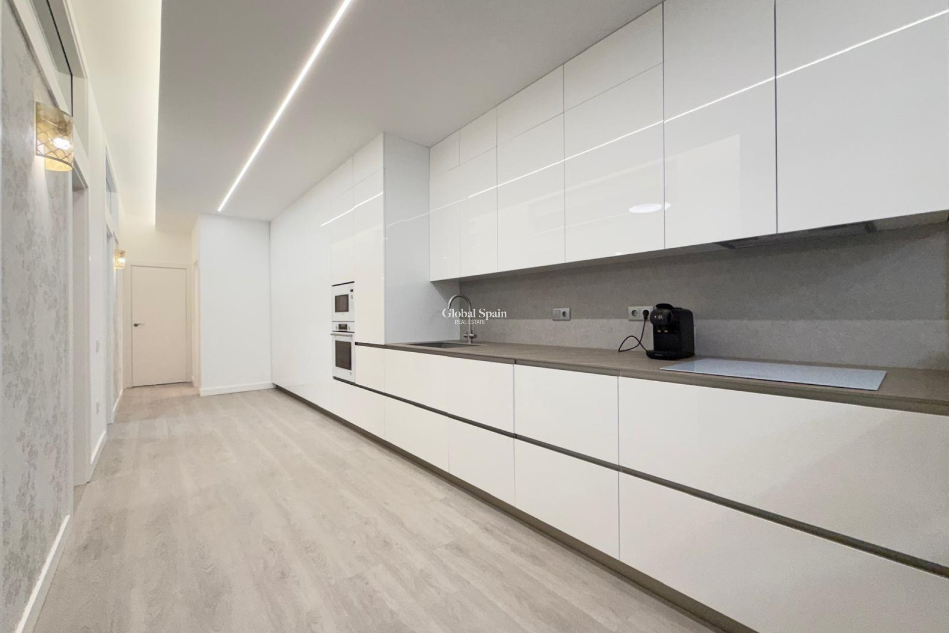 Wiederverkauf - WOHNUNG -
TORREVIEJA - Playa del Cura