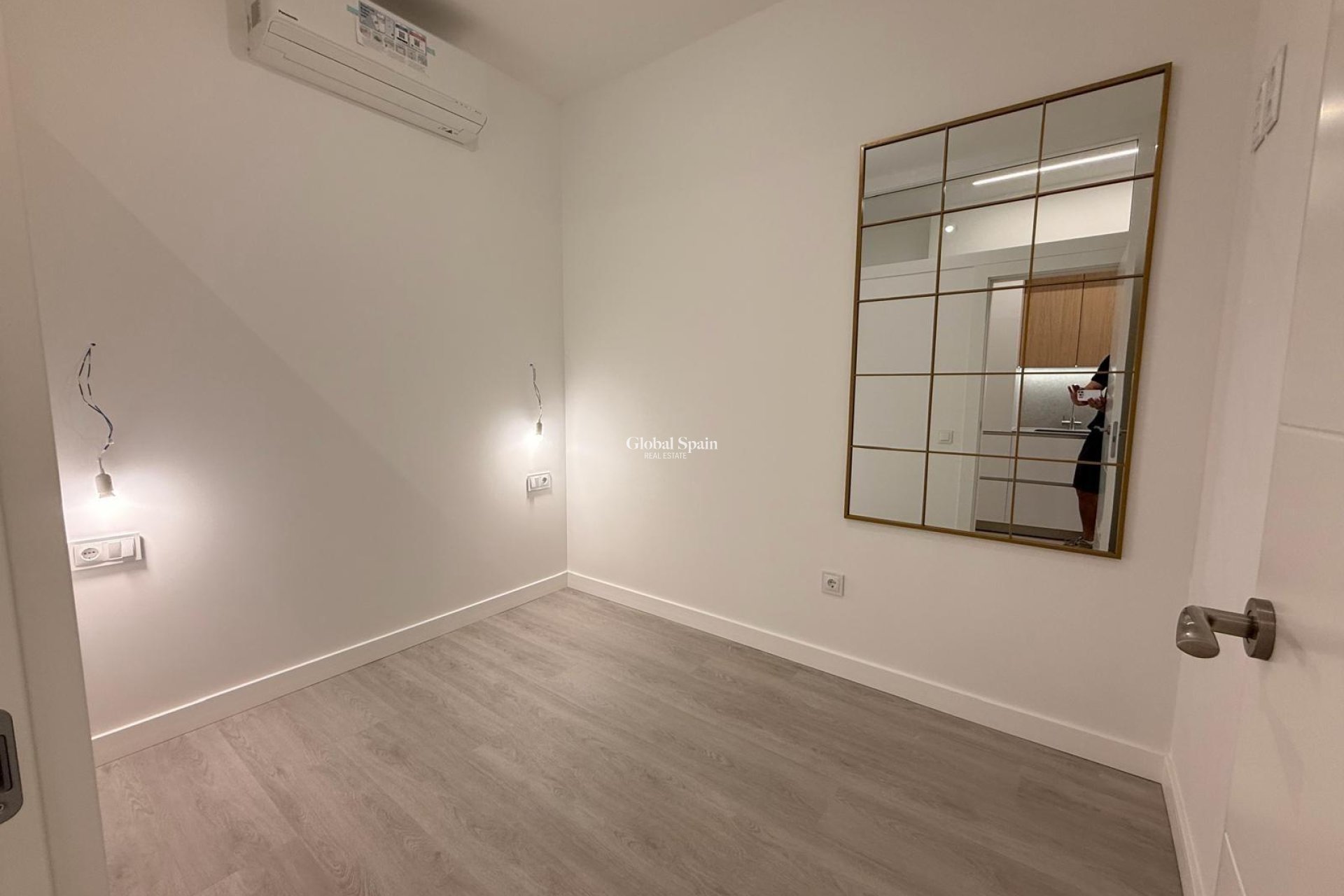 Wiederverkauf - WOHNUNG -
TORREVIEJA - Playa del Cura