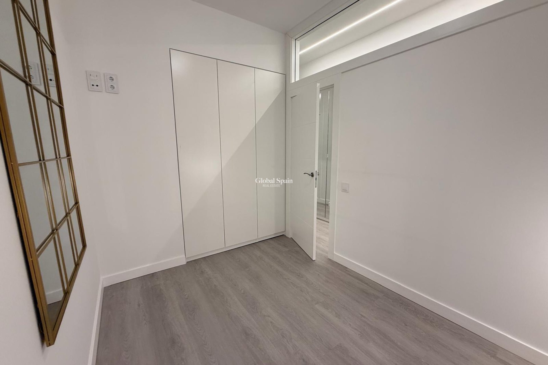 Wiederverkauf - WOHNUNG -
TORREVIEJA - Playa del Cura