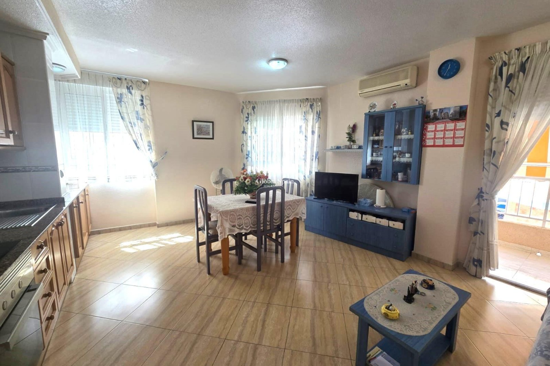 Wiederverkauf - WOHNUNG -
TORREVIEJA - Playa del Cura