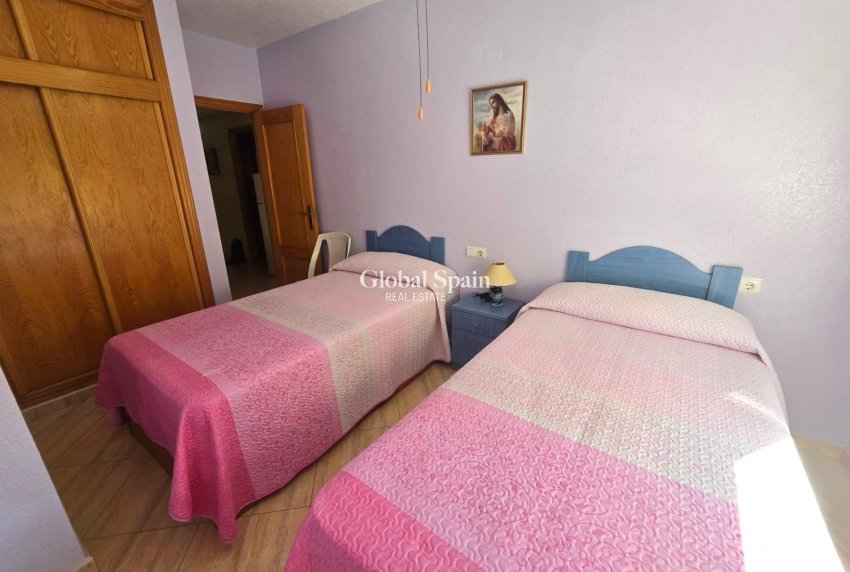 Wiederverkauf - WOHNUNG -
TORREVIEJA - Playa del Cura