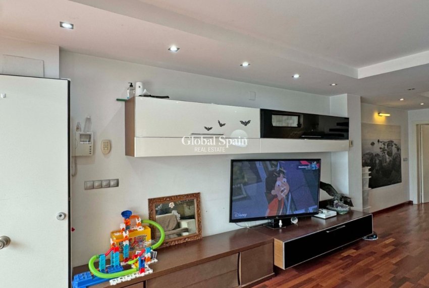 Wiederverkauf - Wohnung -
TORREVIEJA - Playa del Cura