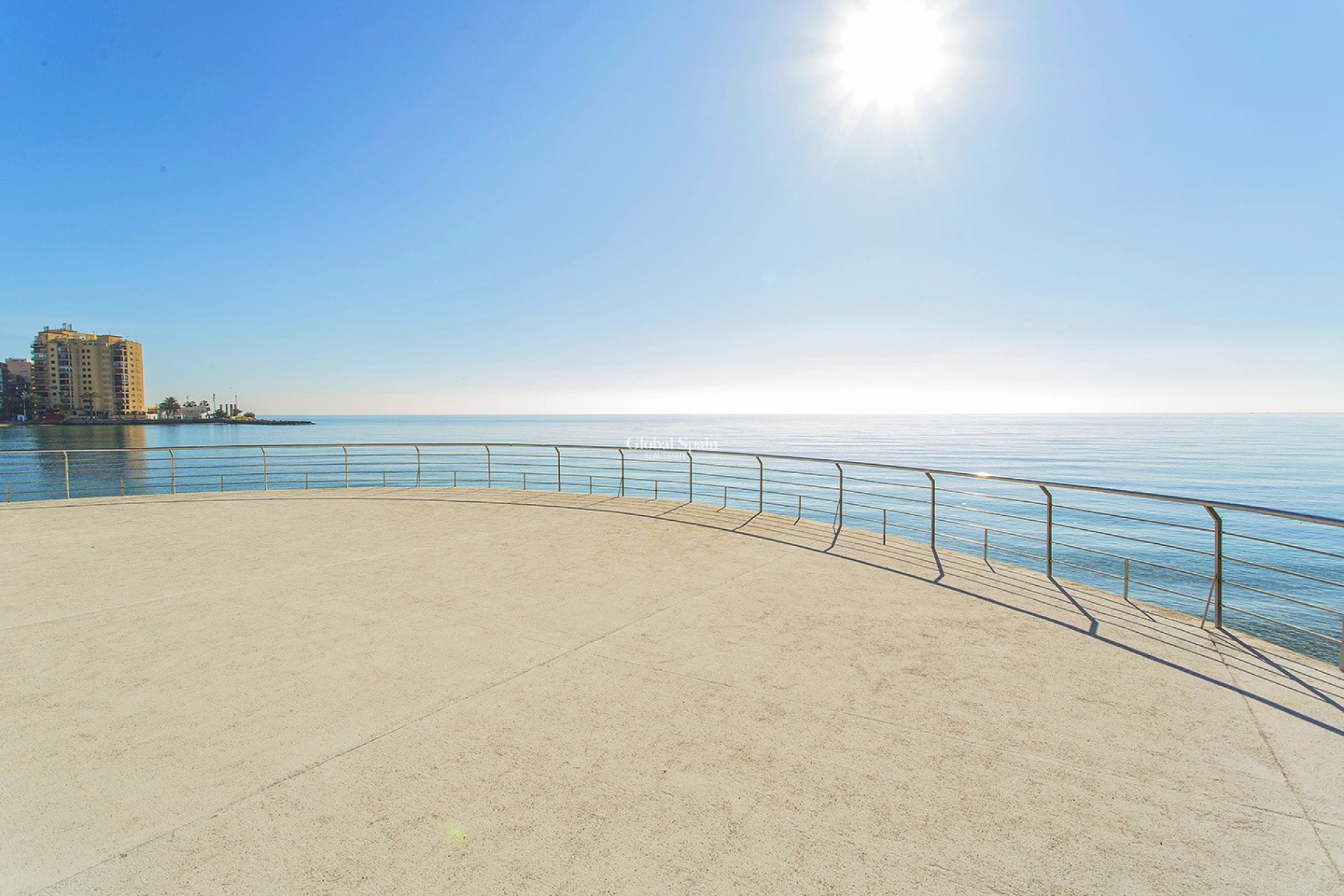 Wiederverkauf - Wohnung -
TORREVIEJA - Playa del cura