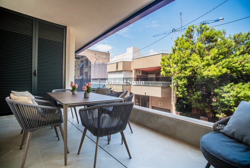 Wiederverkauf - Wohnung -
TORREVIEJA - Playa del Cura