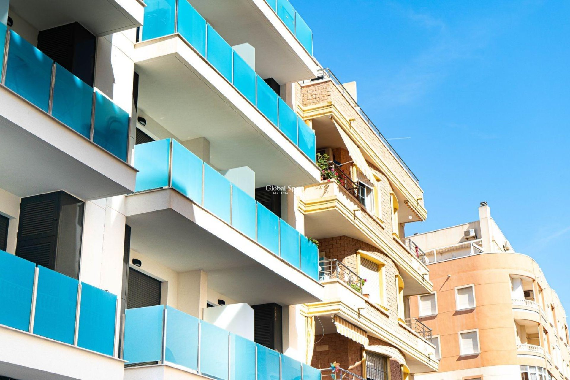 Wiederverkauf - Wohnung -
TORREVIEJA - Playa del cura