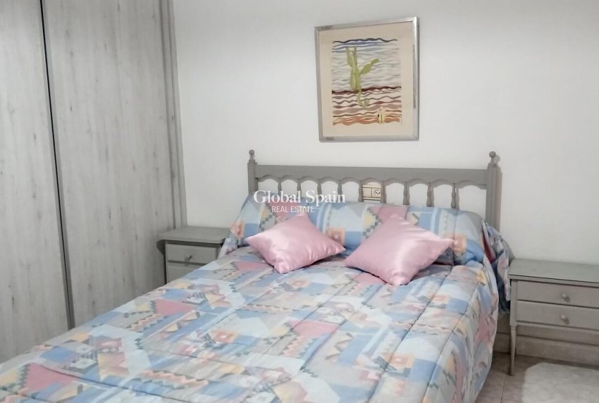Wiederverkauf - WOHNUNG -
TORREVIEJA - PLAYA LOS LOCOS