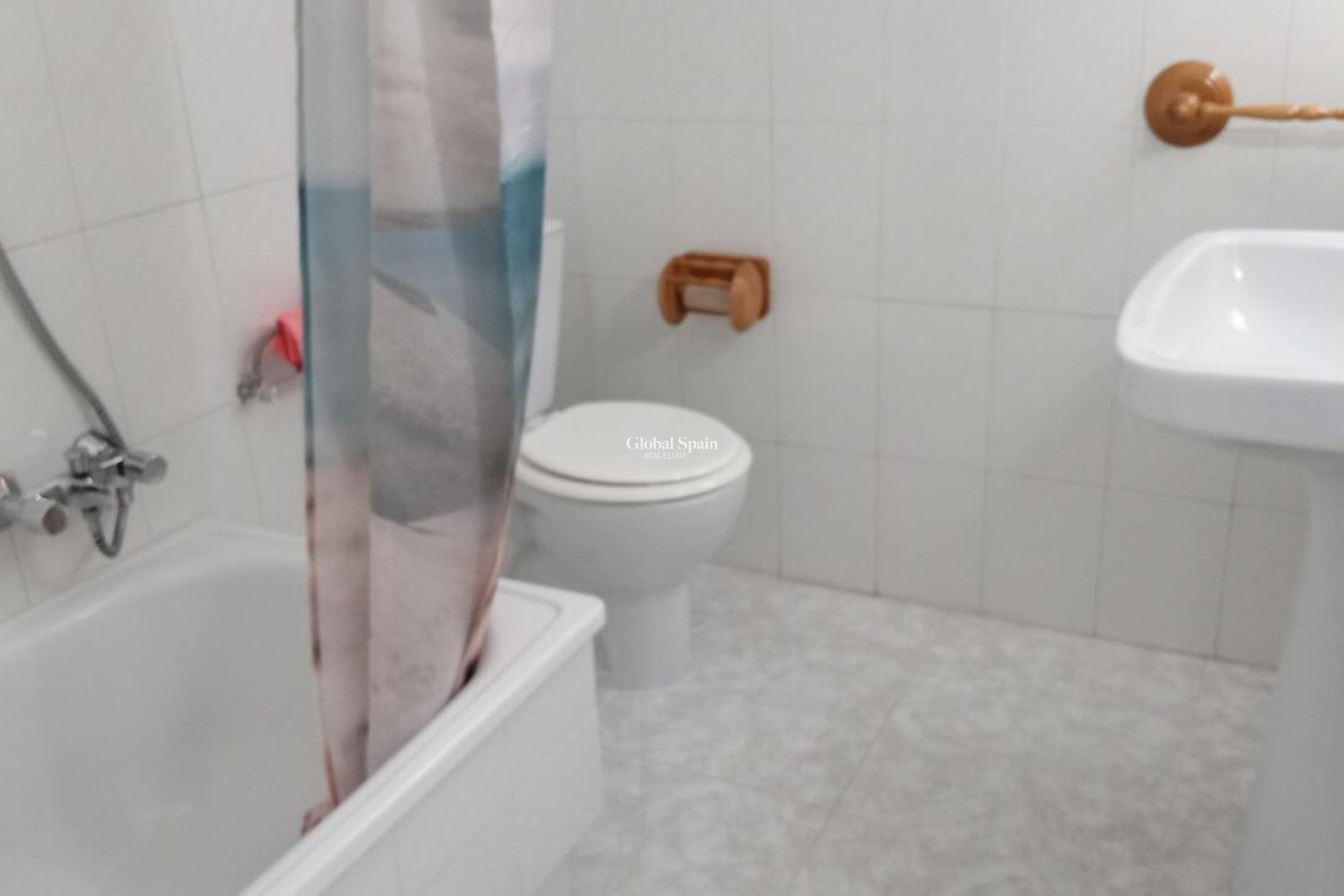 Wiederverkauf - WOHNUNG -
TORREVIEJA - PLAYA LOS LOCOS