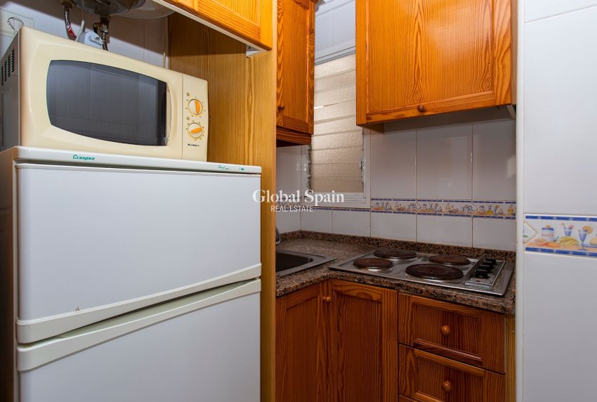 Wiederverkauf - WOHNUNG -
TORREVIEJA - Playa Los Locos