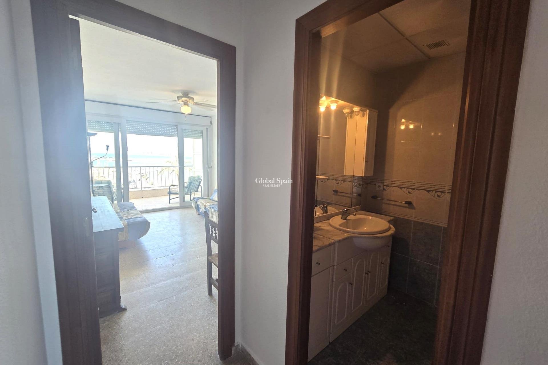 Wiederverkauf - WOHNUNG -
TORREVIEJA - Puerto Deportivo Marina Salinas