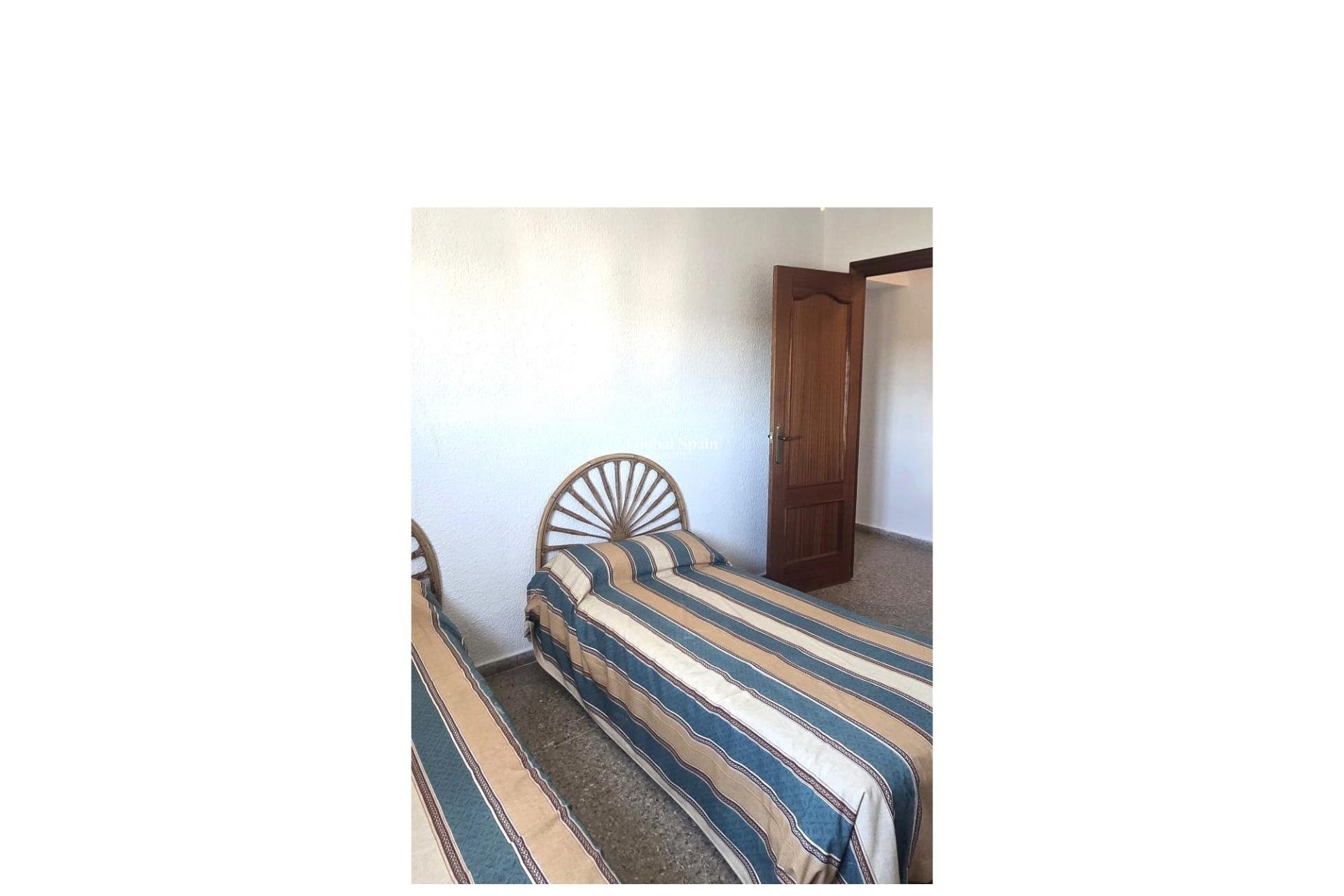 Wiederverkauf - WOHNUNG -
TORREVIEJA - Puerto Deportivo Marina Salinas