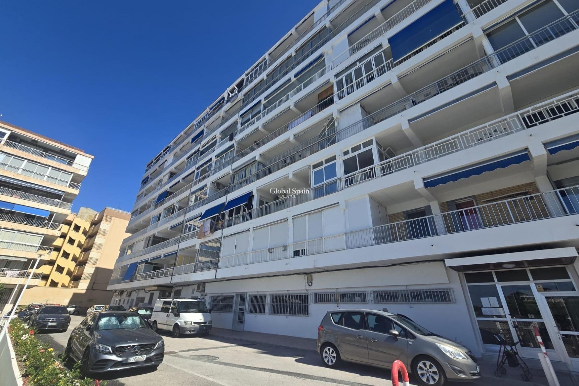 Wiederverkauf - WOHNUNG -
TORREVIEJA - Puerto Deportivo Marina Salinas