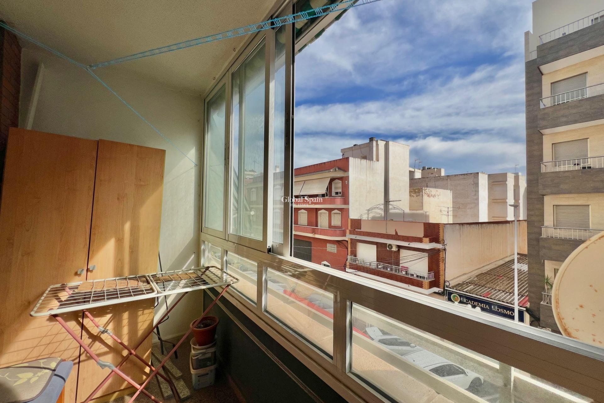 Wiederverkauf - WOHNUNG -
TORREVIEJA - Puerto Deportivo