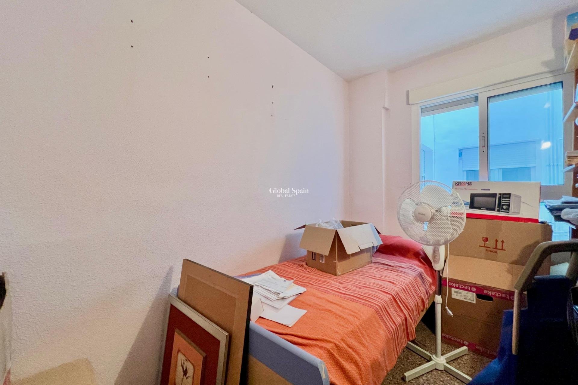 Wiederverkauf - WOHNUNG -
TORREVIEJA - Puerto Deportivo