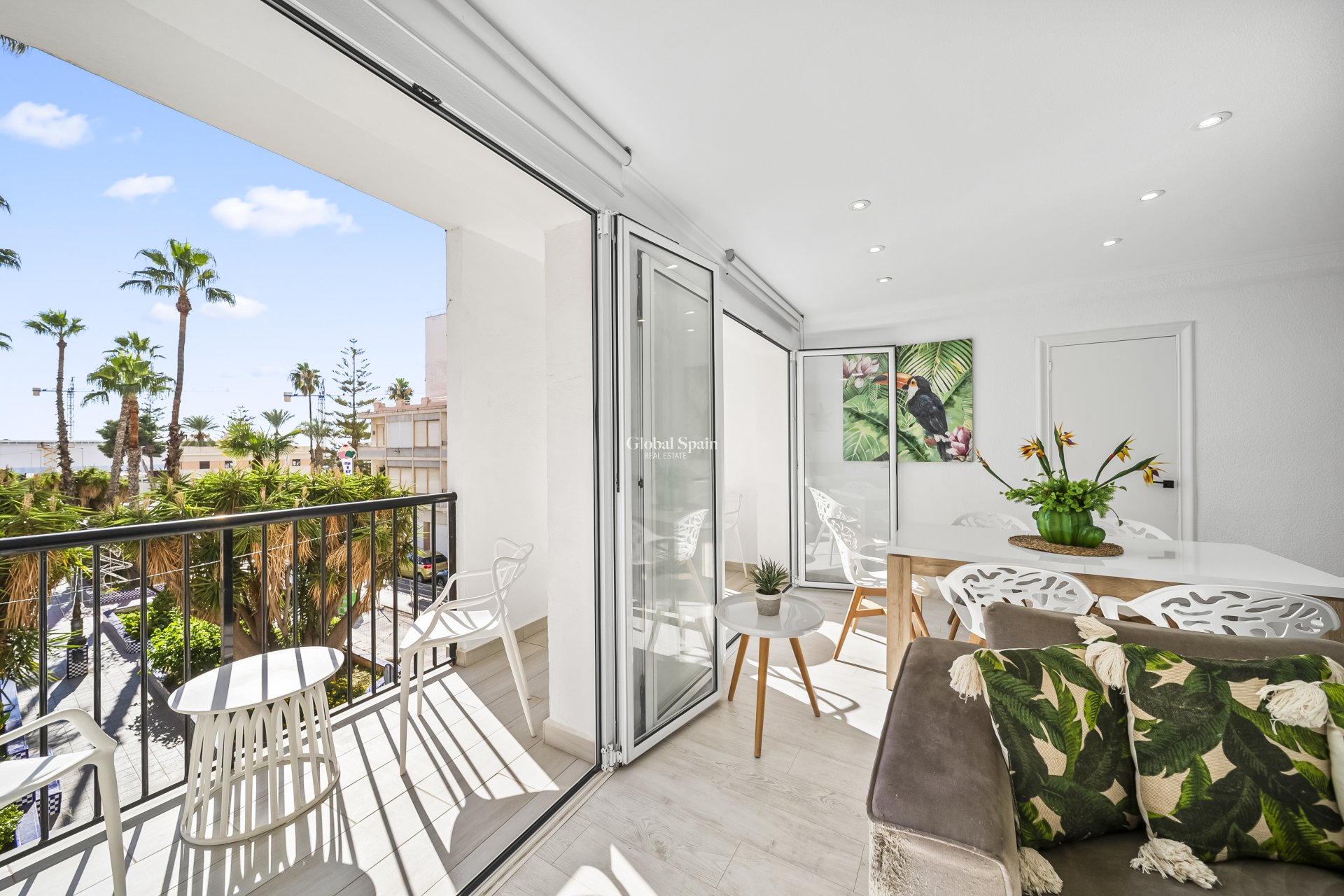 Wiederverkauf - Wohnung -
TORREVIEJA - Puerto