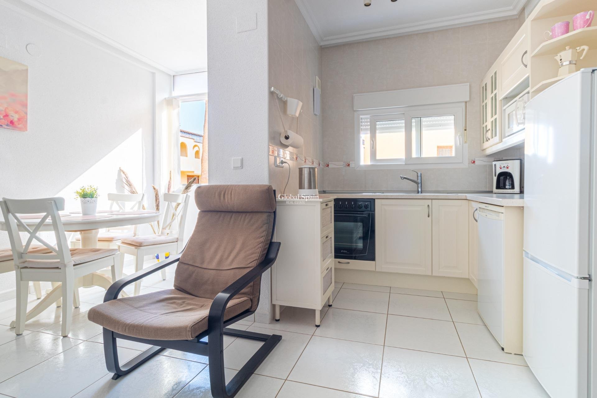 Wiederverkauf - Wohnung -
TORREVIEJA - Punta prima