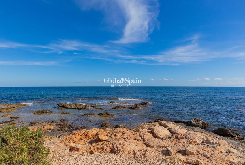 Wiederverkauf - WOHNUNG -
TORREVIEJA - Punta Prima