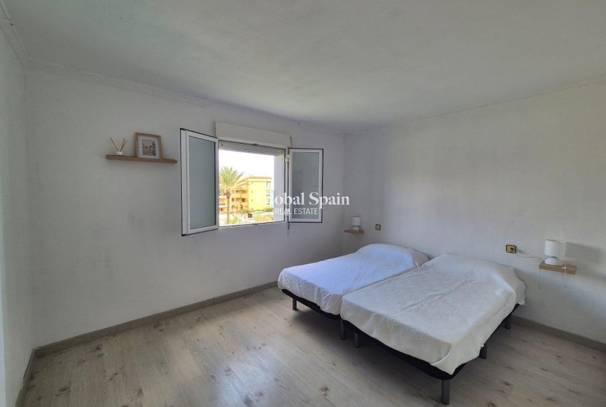 Wiederverkauf - WOHNUNG -
TORREVIEJA - Punta Prima