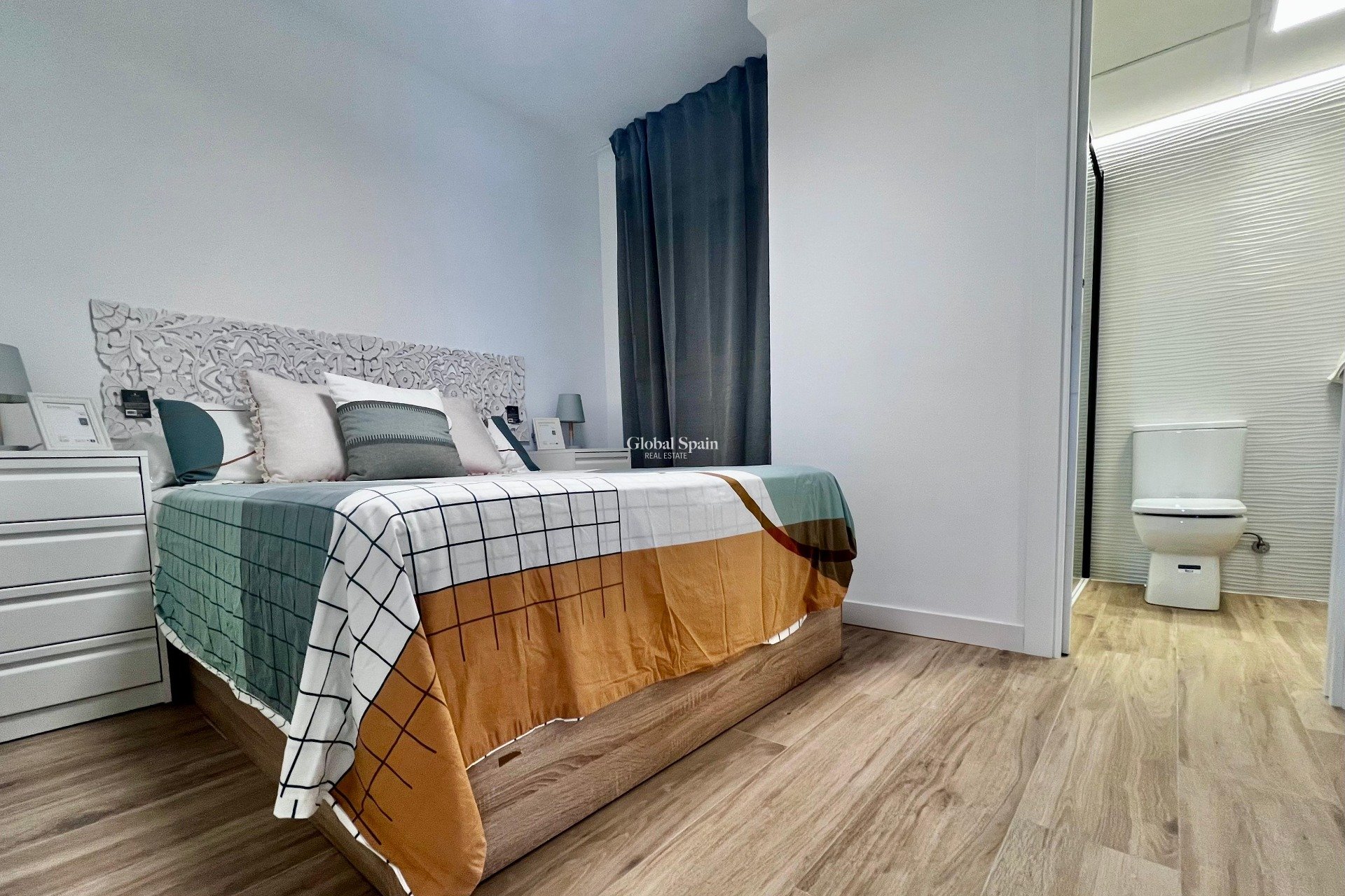 Wiederverkauf - WOHNUNG -
TORREVIEJA - Punta prima