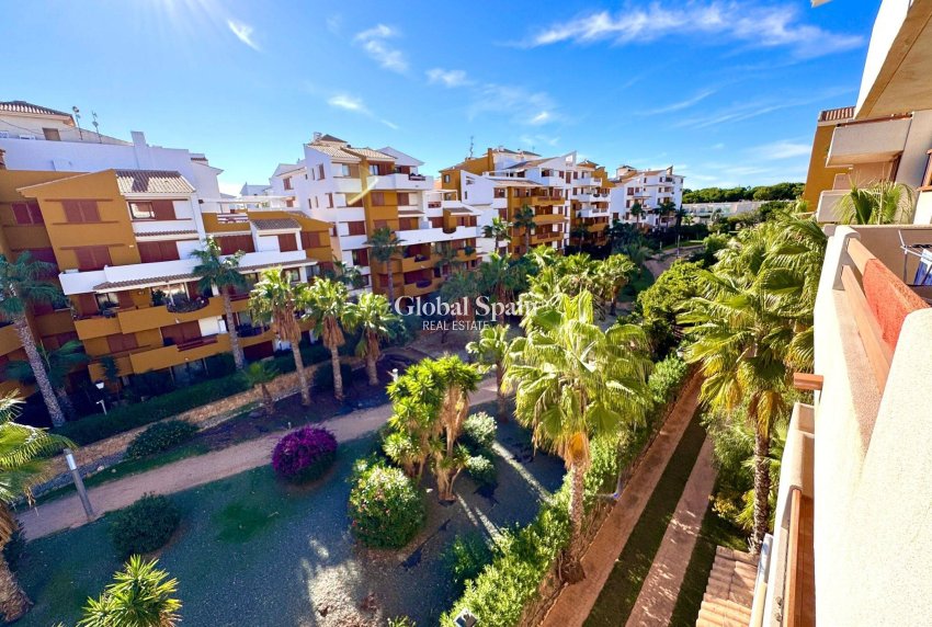 Wiederverkauf - WOHNUNG -
TORREVIEJA - Punta Prima