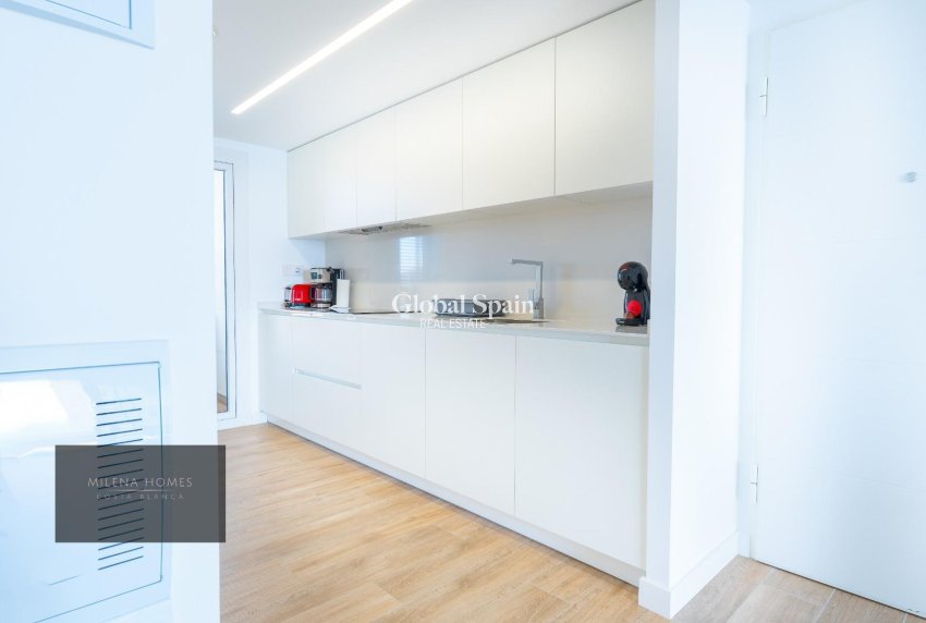 Wiederverkauf - WOHNUNG -
TORREVIEJA - Punta Prima