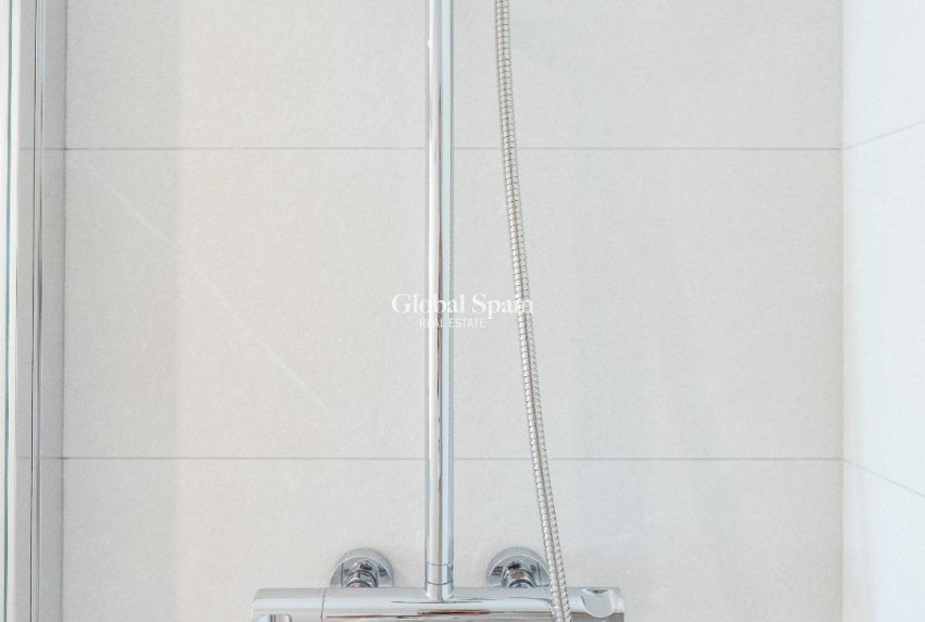 Wiederverkauf - WOHNUNG -
TORREVIEJA - Punta Prima