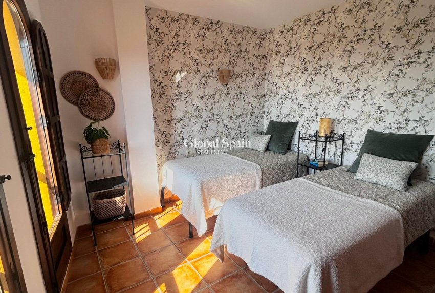 Wiederverkauf - WOHNUNG -
TORREVIEJA - Punta Prima