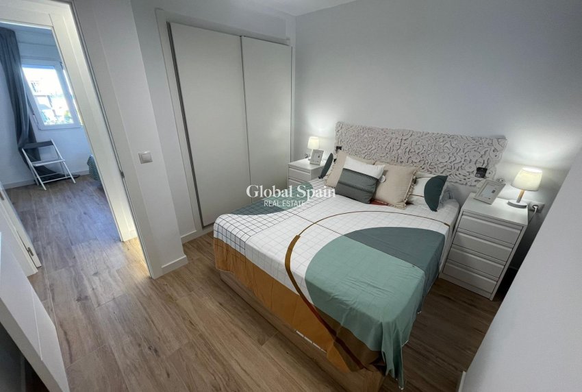 Wiederverkauf - WOHNUNG -
TORREVIEJA - Punta Prima