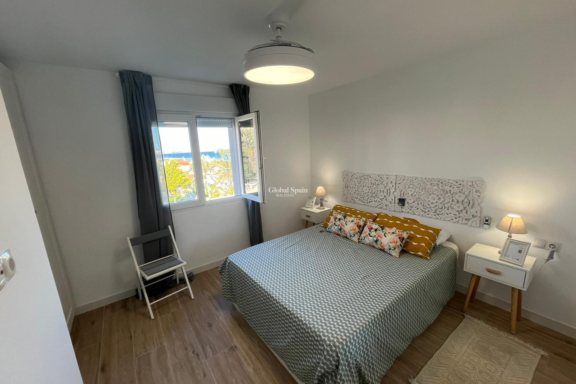 Wiederverkauf - WOHNUNG -
TORREVIEJA - Punta Prima