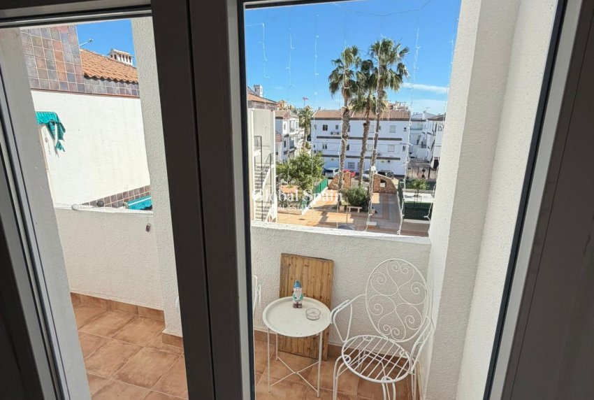 Wiederverkauf - WOHNUNG -
TORREVIEJA - Punta Prima