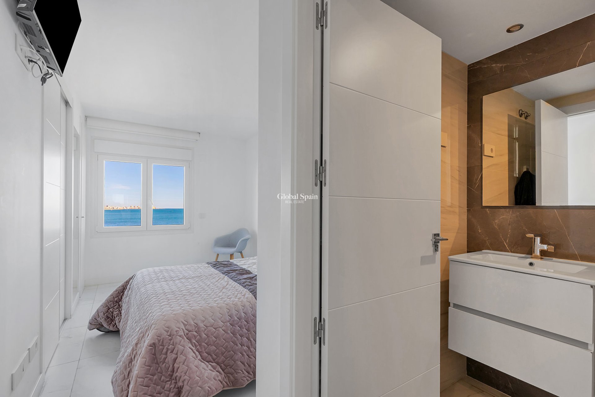 Wiederverkauf - WOHNUNG -
TORREVIEJA - Punta Prima