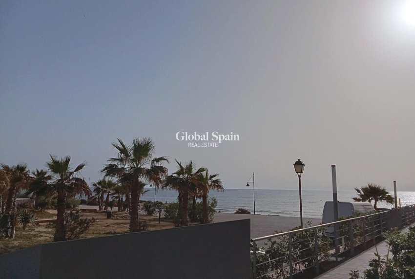 Wiederverkauf - WOHNUNG -
TORREVIEJA - Punta Prima