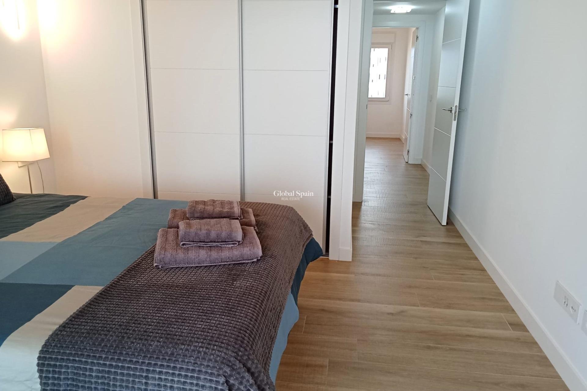 Wiederverkauf - WOHNUNG -
TORREVIEJA - Punta Prima