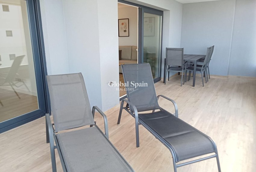 Wiederverkauf - WOHNUNG -
TORREVIEJA - Punta Prima