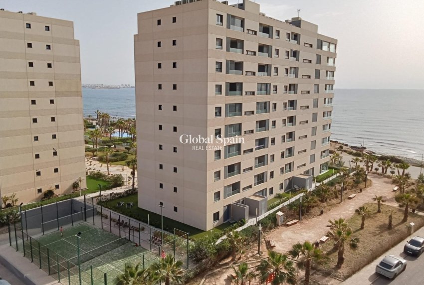 Wiederverkauf - WOHNUNG -
TORREVIEJA - Punta Prima