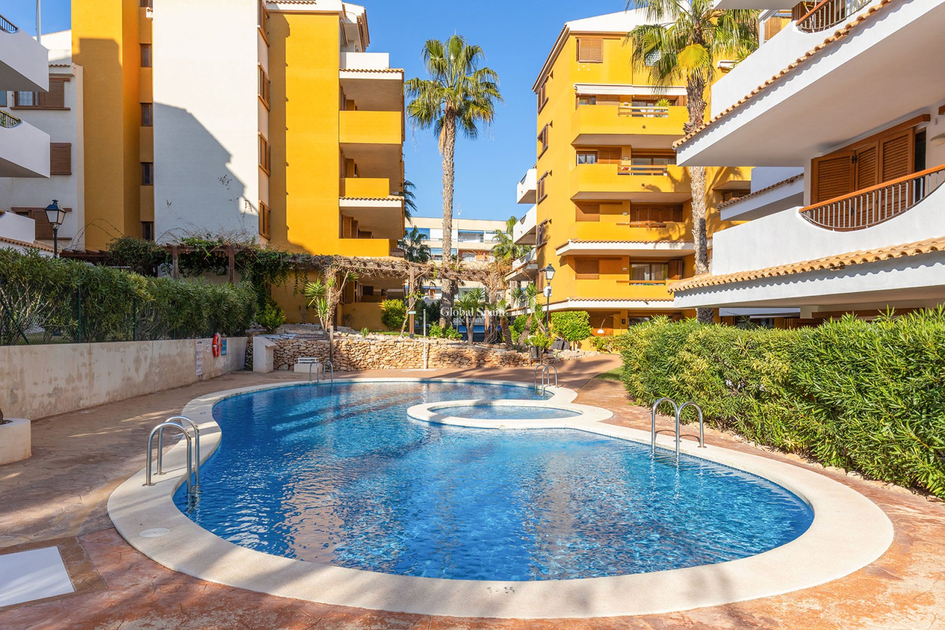 Wiederverkauf - WOHNUNG -
TORREVIEJA - Punta Prima