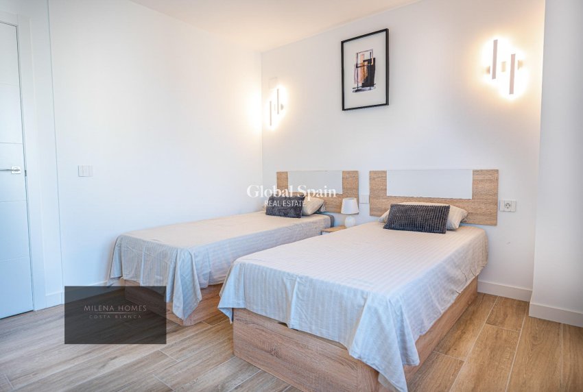 Wiederverkauf - WOHNUNG -
TORREVIEJA - Punta Prima