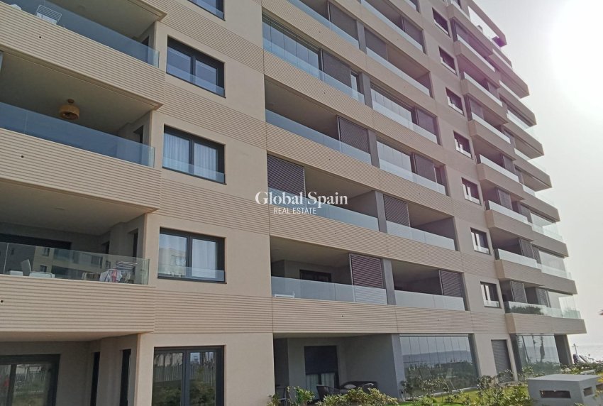Wiederverkauf - WOHNUNG -
TORREVIEJA - Punta Prima