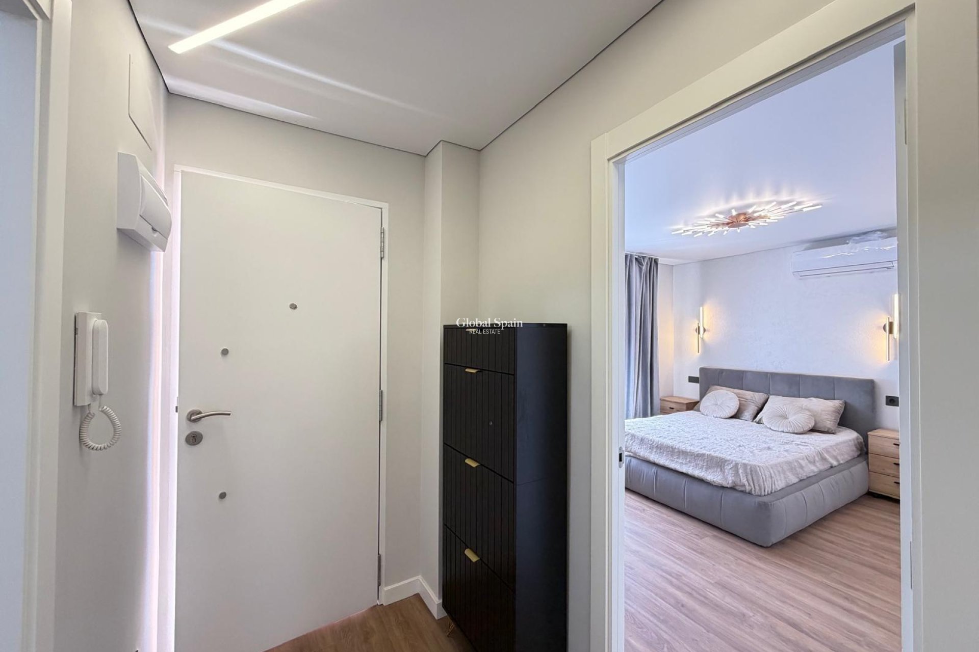 Wiederverkauf - WOHNUNG -
TORREVIEJA - Punta Prima