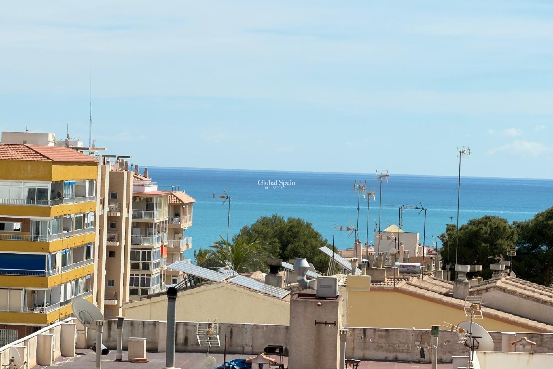 Wiederverkauf - WOHNUNG -
TORREVIEJA - Punta Prima
