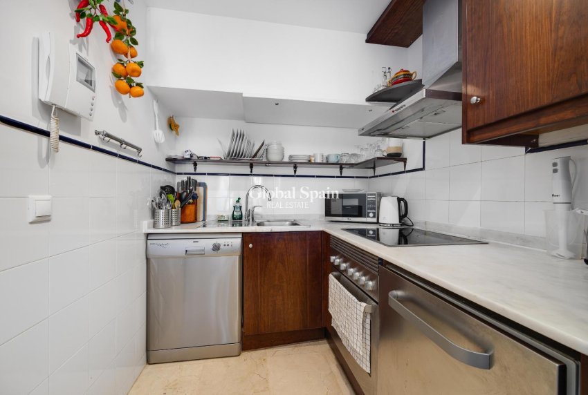 Wiederverkauf - WOHNUNG -
TORREVIEJA - Punta Prima