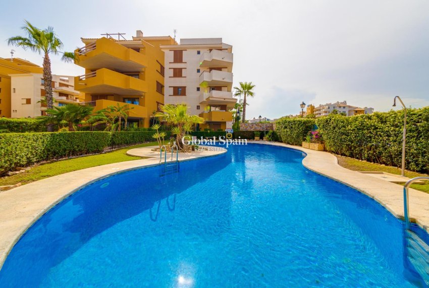 Wiederverkauf - WOHNUNG -
TORREVIEJA - Punta Prima