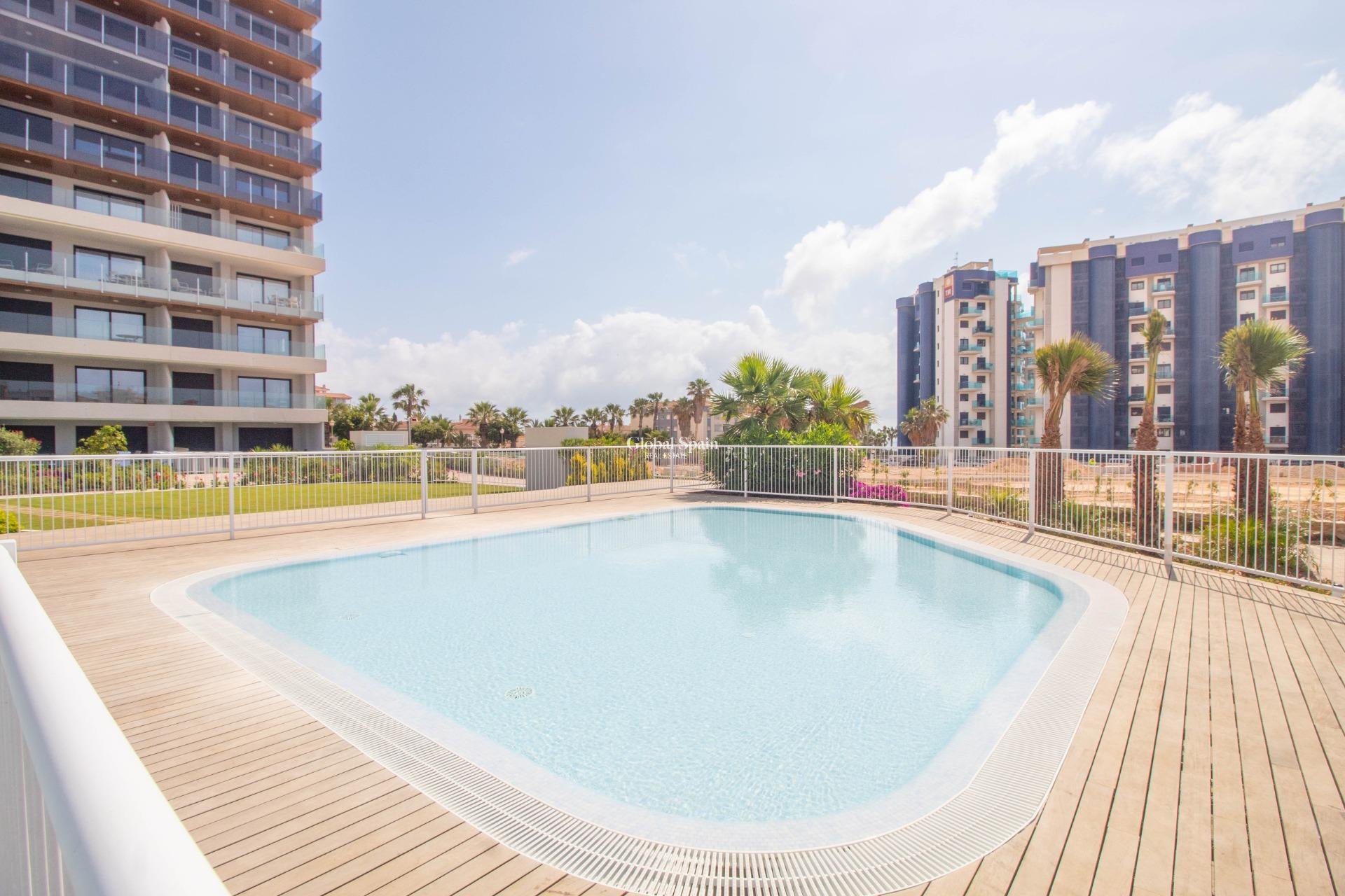 Wiederverkauf - WOHNUNG -
TORREVIEJA - Punta prima