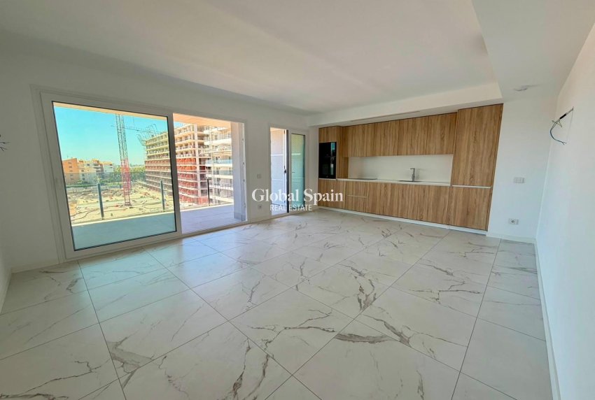 Wiederverkauf - WOHNUNG -
TORREVIEJA - Punta Prima