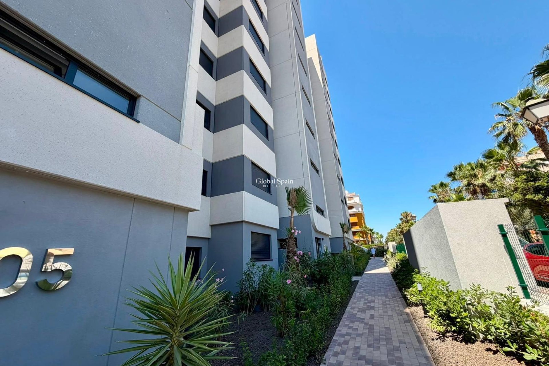 Wiederverkauf - WOHNUNG -
TORREVIEJA - Punta Prima