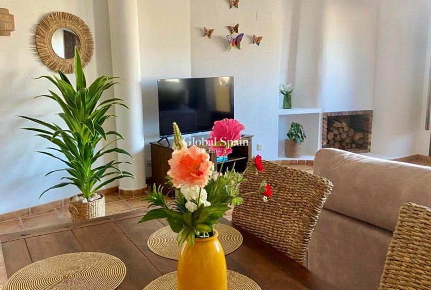 Wiederverkauf - WOHNUNG -
TORREVIEJA - Punta Prima